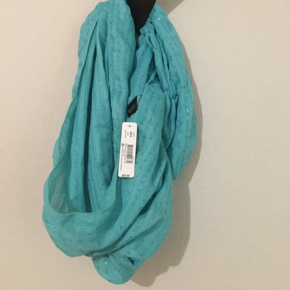 Infinity scarf